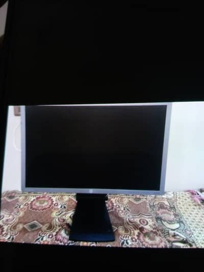 24 inch LED HP