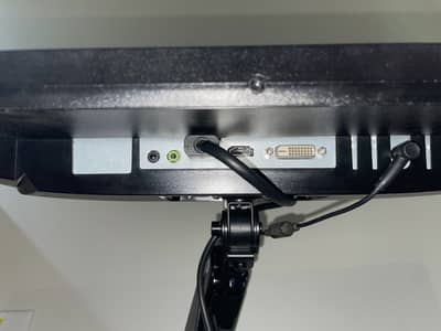 Selling used ASUS monitor VG278QR 27inch, 1080p, 165hz, 9.5/10 condi