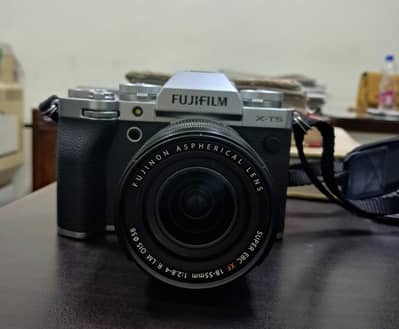 Fujifilm X-T5