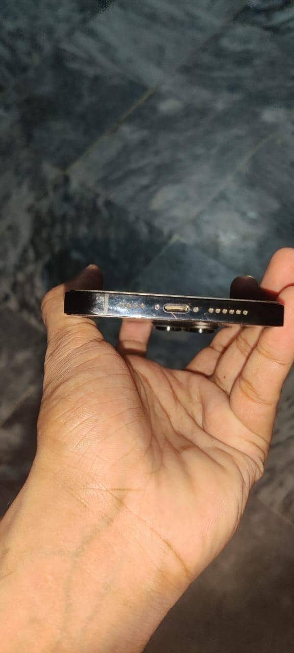iPhone 14 Pro Max 6