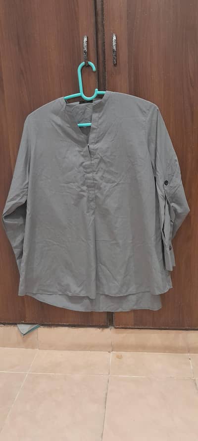shirt colour grey