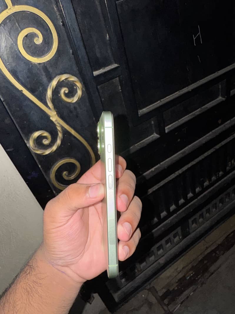 Apple iPhone 17 4
