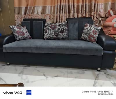 Premium 5 Seater Sofa Set - Good Condition