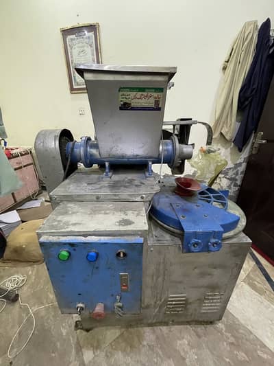 Peery karny wali machine
