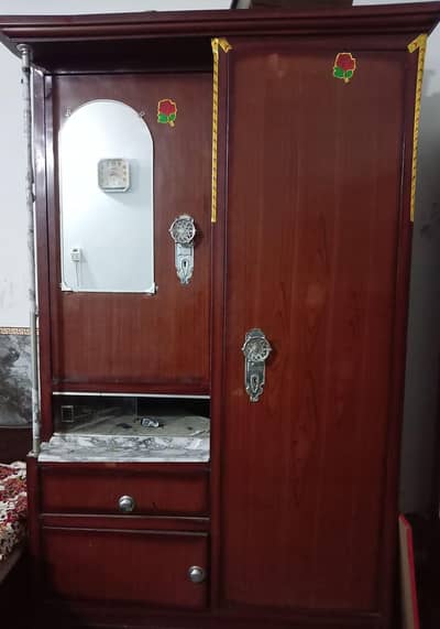 Safe Almari Wardrobe