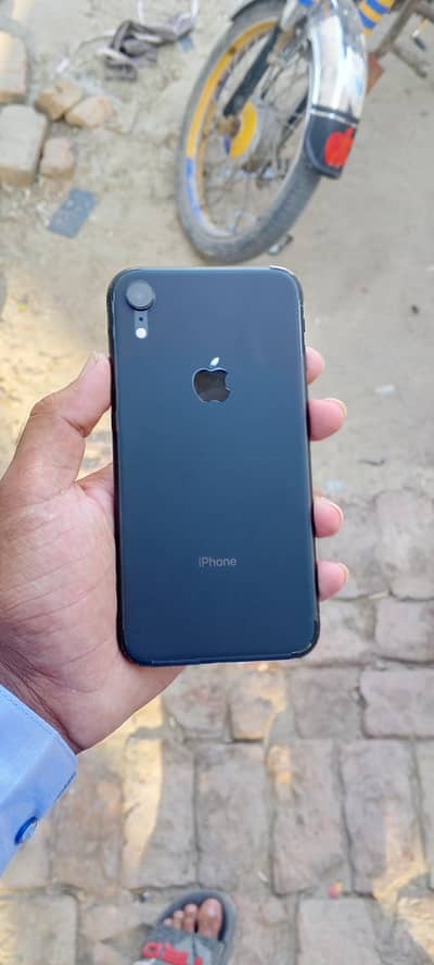 Apple iPhone XR