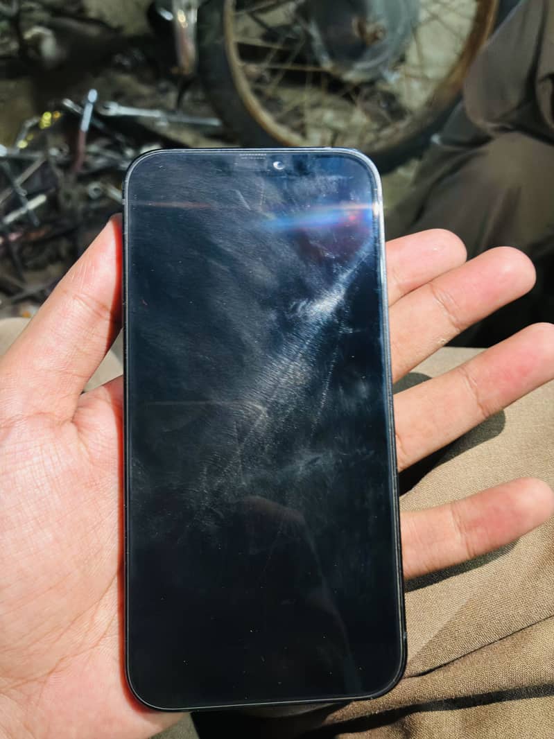 Apple iPhone 12 0
