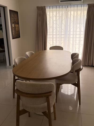 6 Seater Interwood Dining Table with 6 Chairs | Pristine Condition