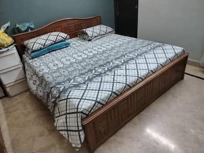 Selling bed set