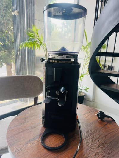 Commercial Coffee Grinder – Made in Italy 
