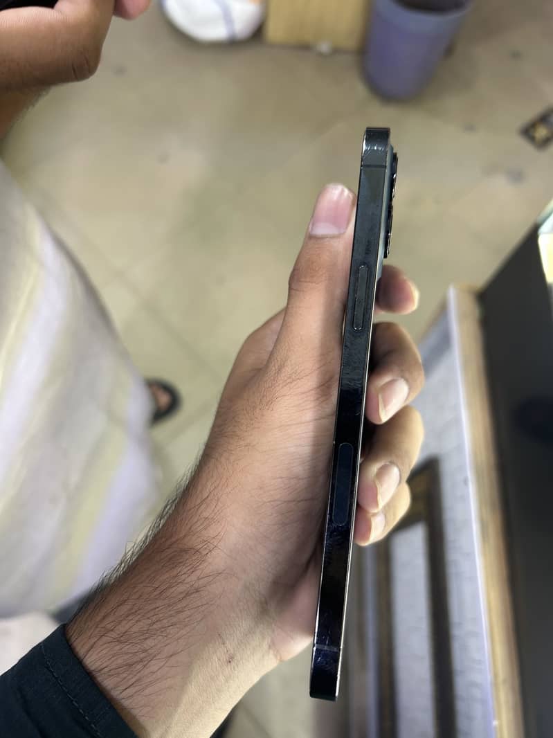 Apple iPhone 12 Pro Max 2
