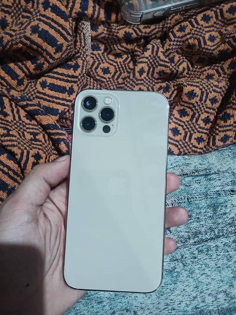 Apple iPhone 12 Pro 3