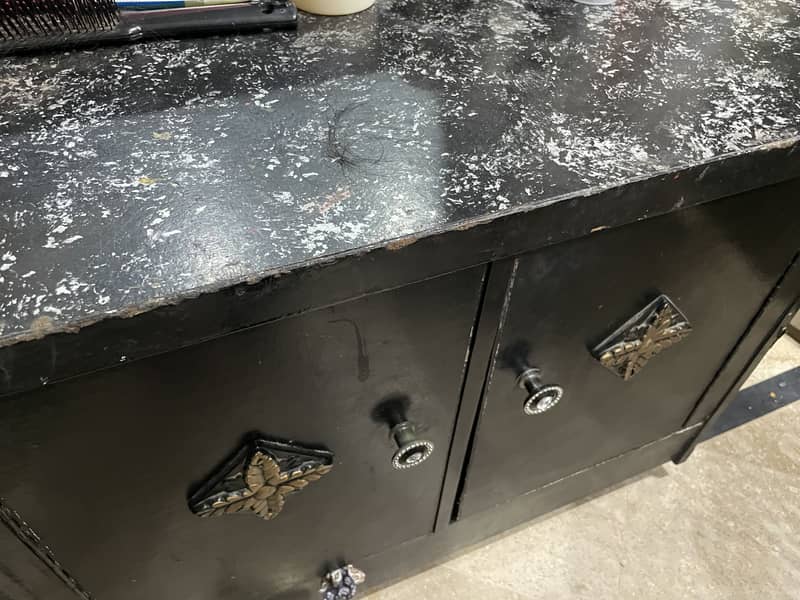 Dressing table 3