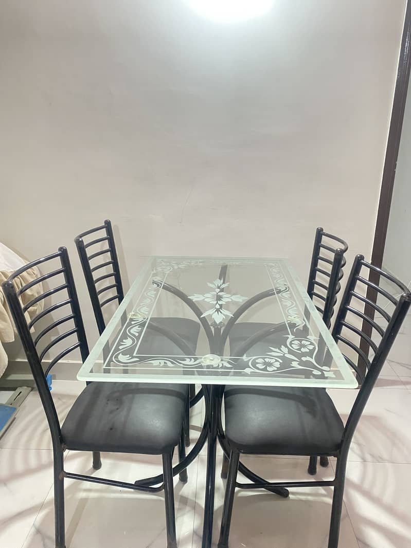 Dining table with 4 chairs 2