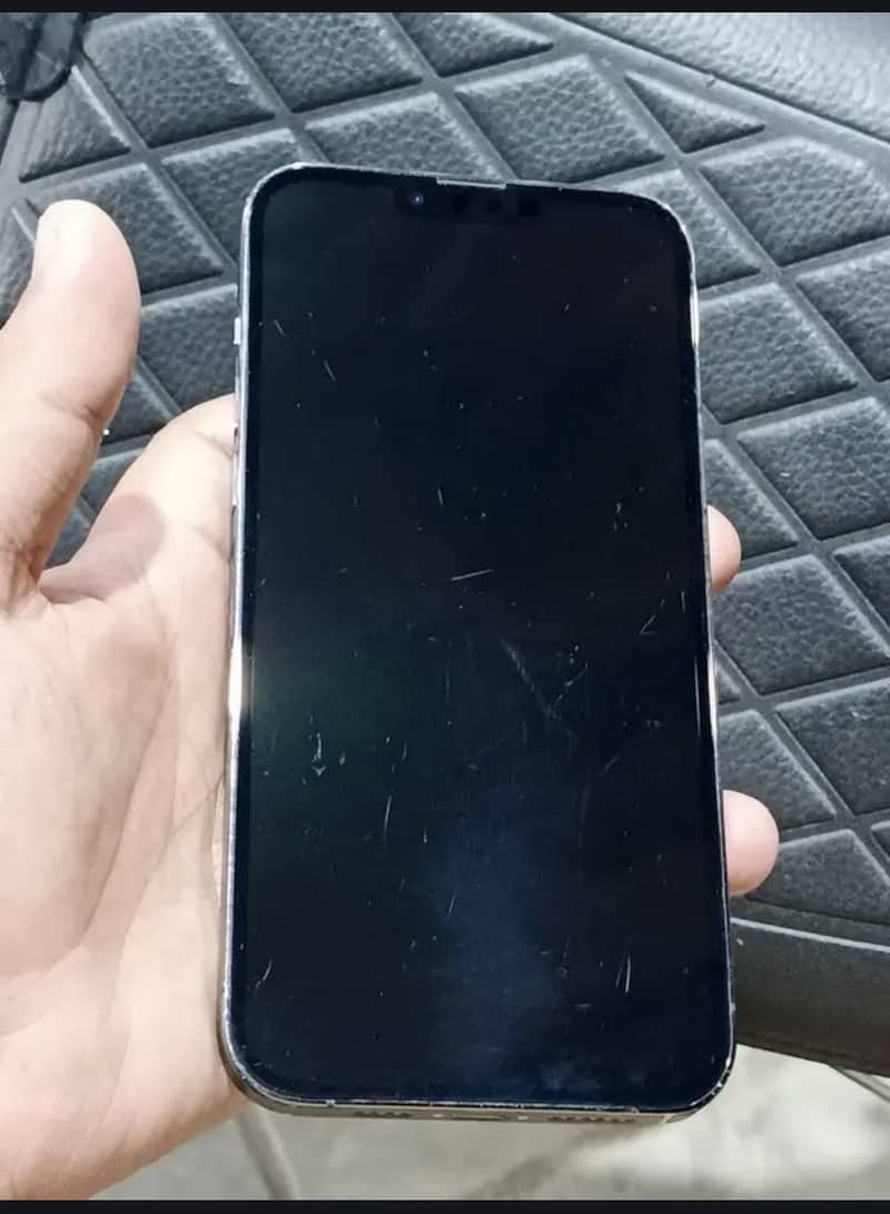 Apple iPhone 13 Pro Max 5