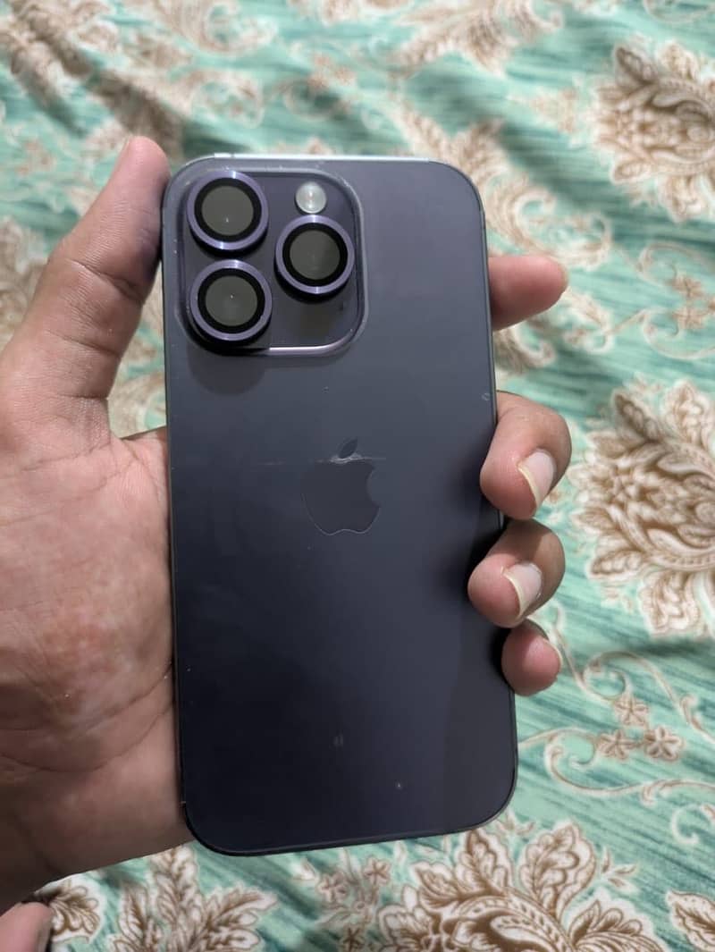 Apple iPhone 14 Pro 4