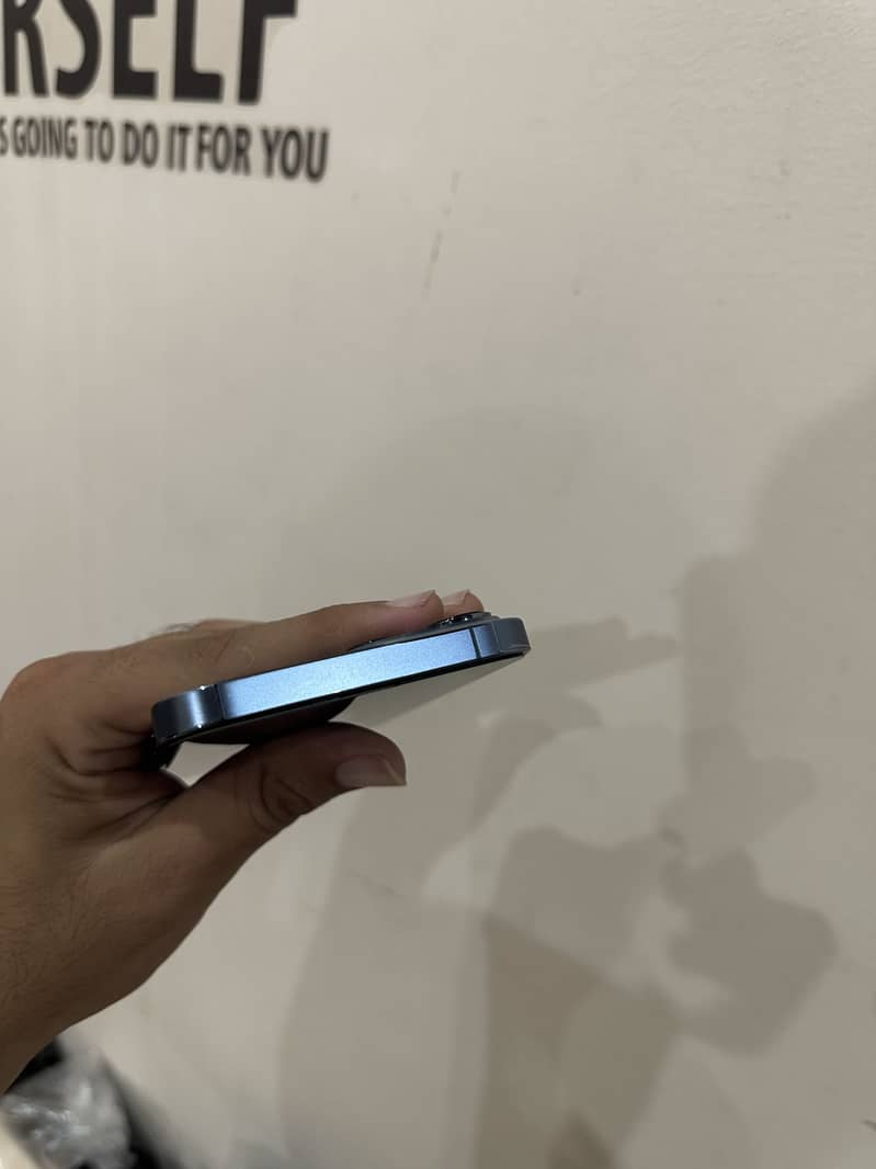 Apple iPhone 13 Pro Max 2