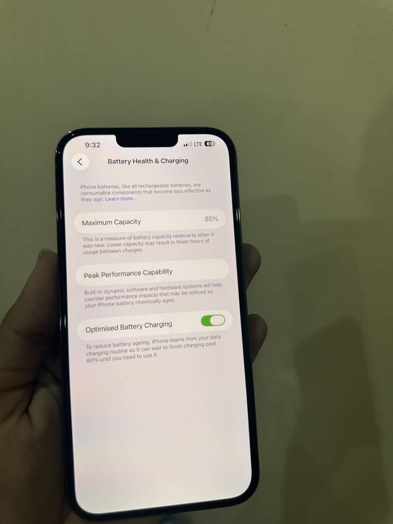 Apple iPhone 13 Pro Max 3