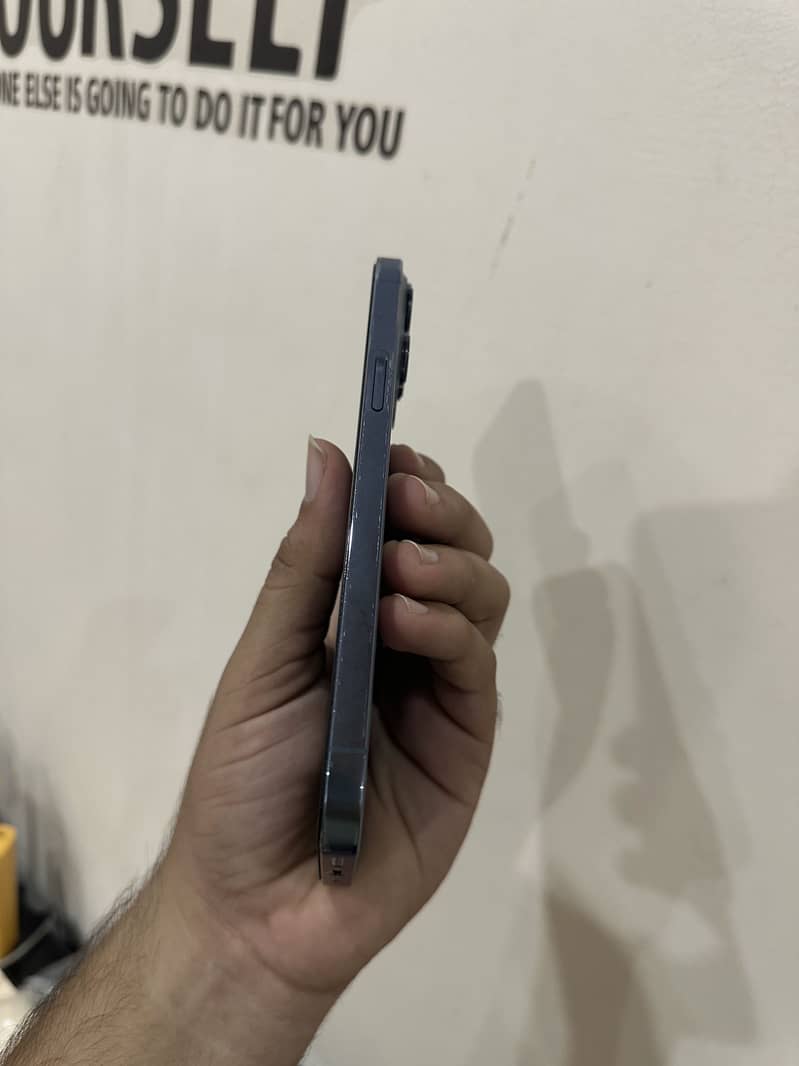 Apple iPhone 13 Pro Max 7