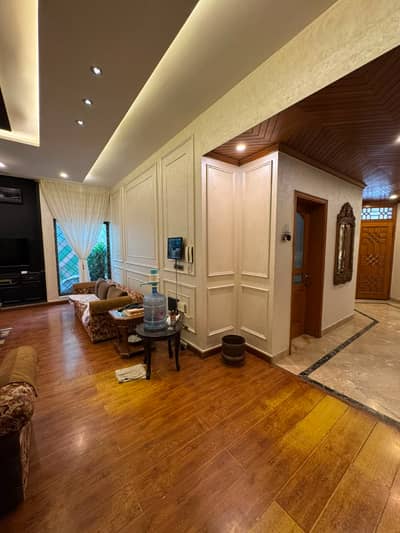 1 Kanal Lush Condition Modern House For Sale