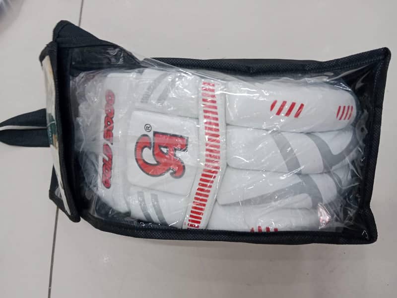pad gloves 4