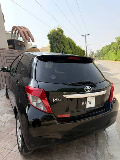 Toyota Vitz 2014