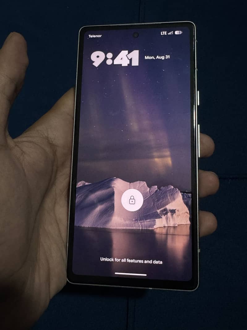 Google Pixel 7a 5