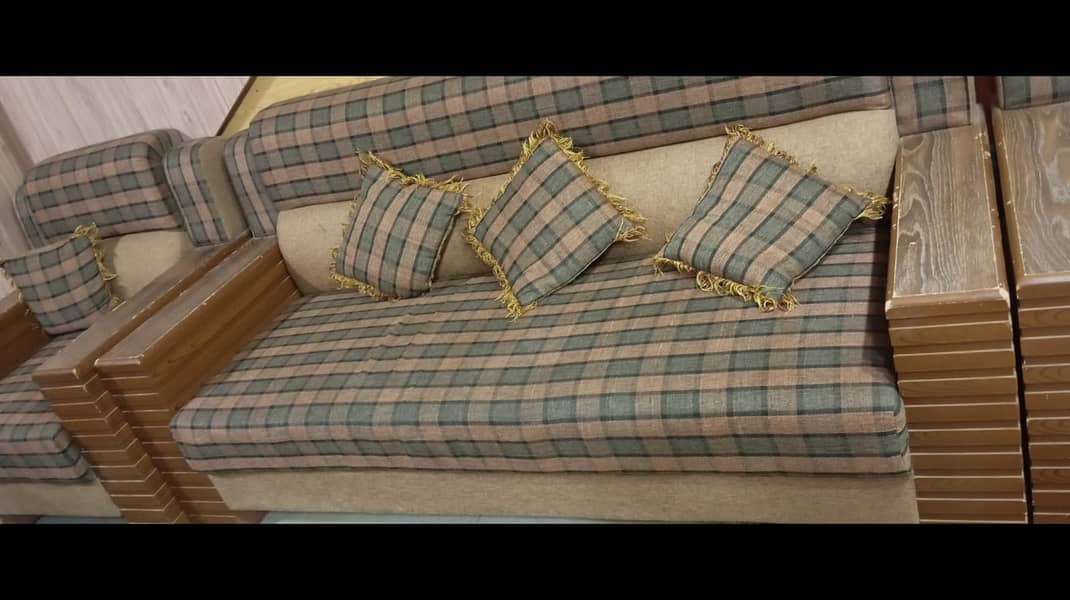 Brown colour sofa 0