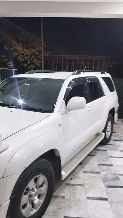 Toyota Hilux Surf 2005
