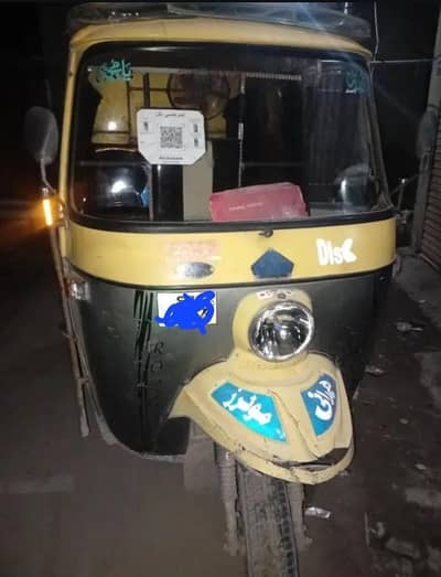 Rozgar auto riksha family body