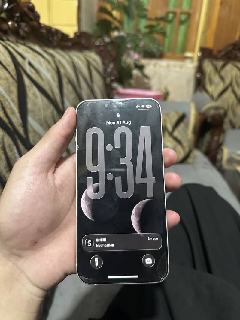 Apple iPhone 13 5