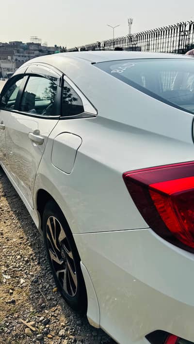 Honda Civic Oriel 2016