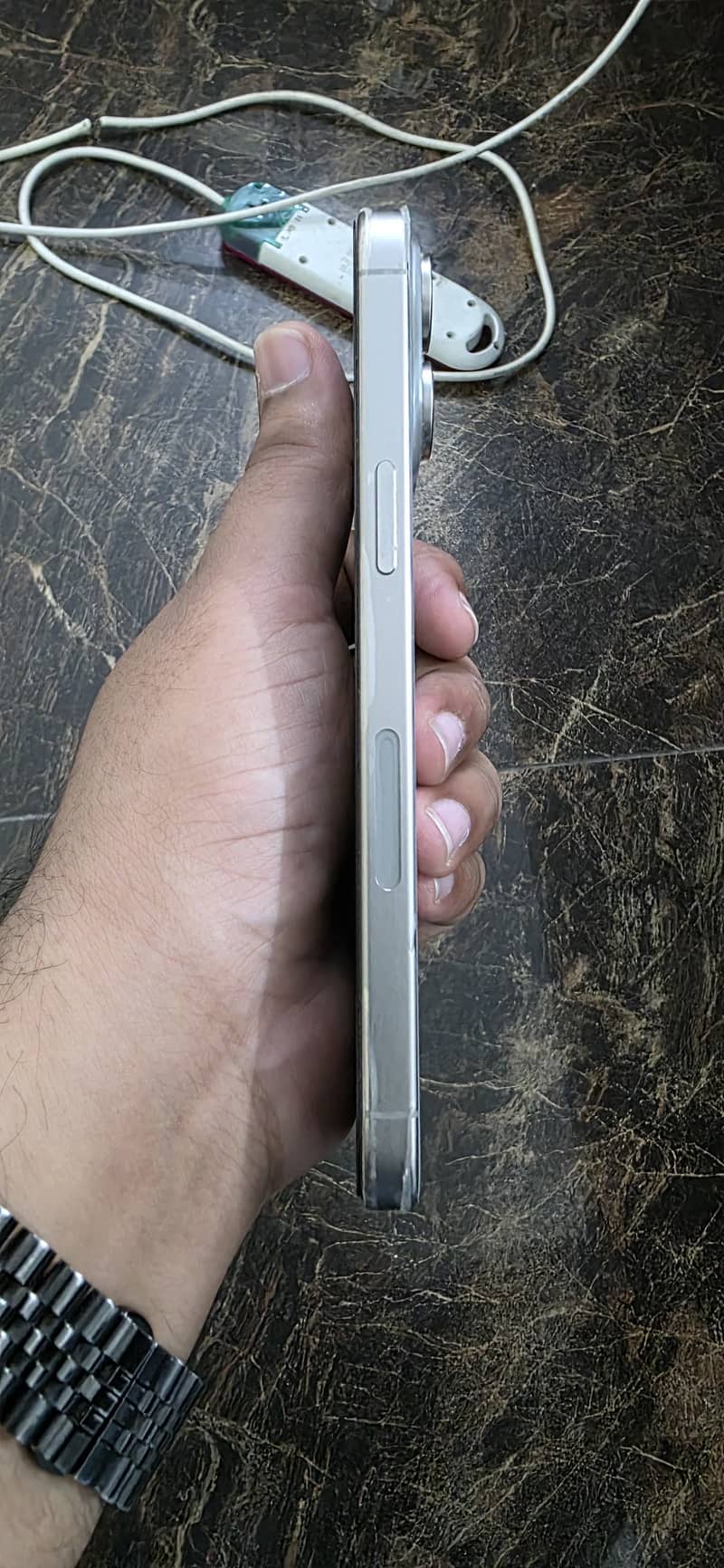 Apple iPhone 15 Pro Max 3