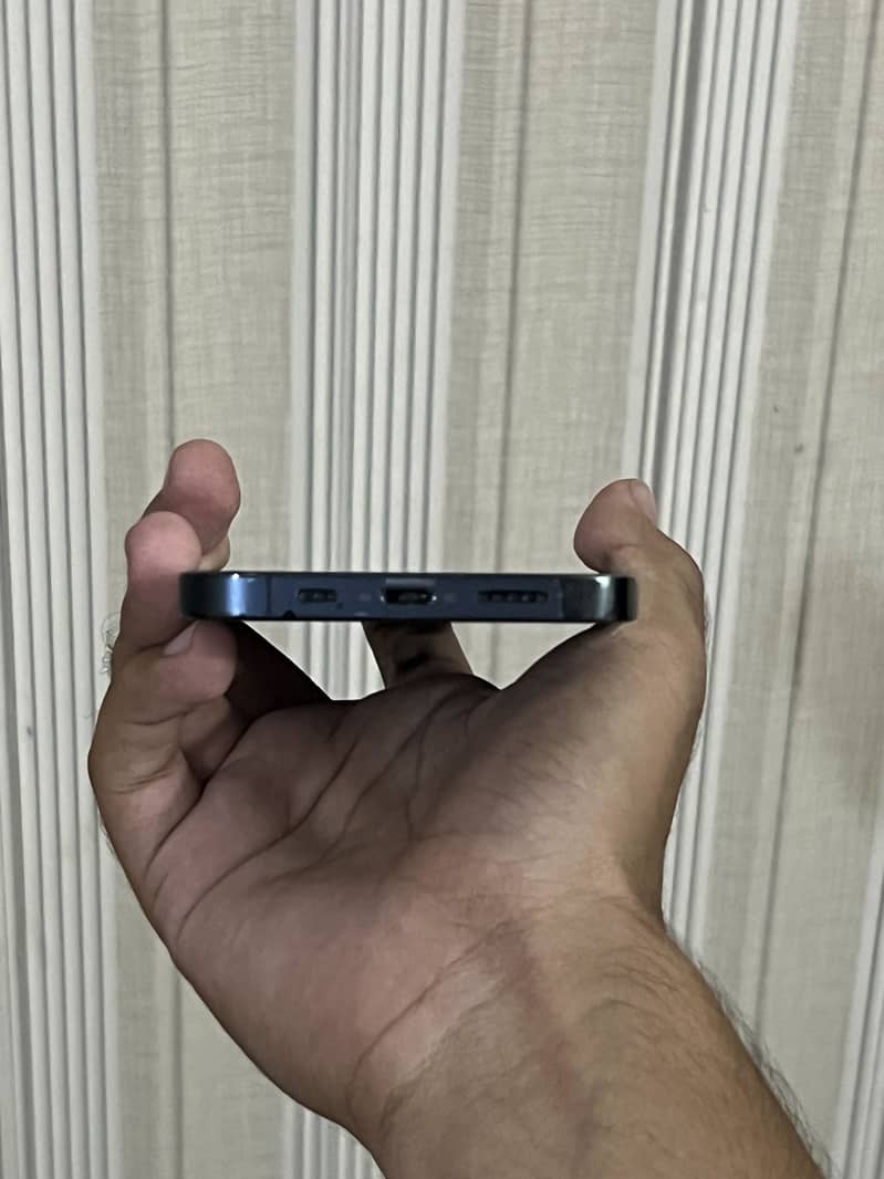 Apple iPhone 12 Pro 2