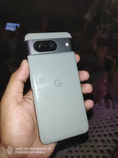 Google Pixel 8