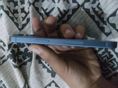 Apple iPhone 14