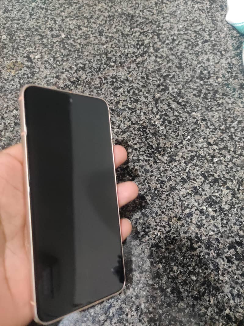 Google Pixel 8 4