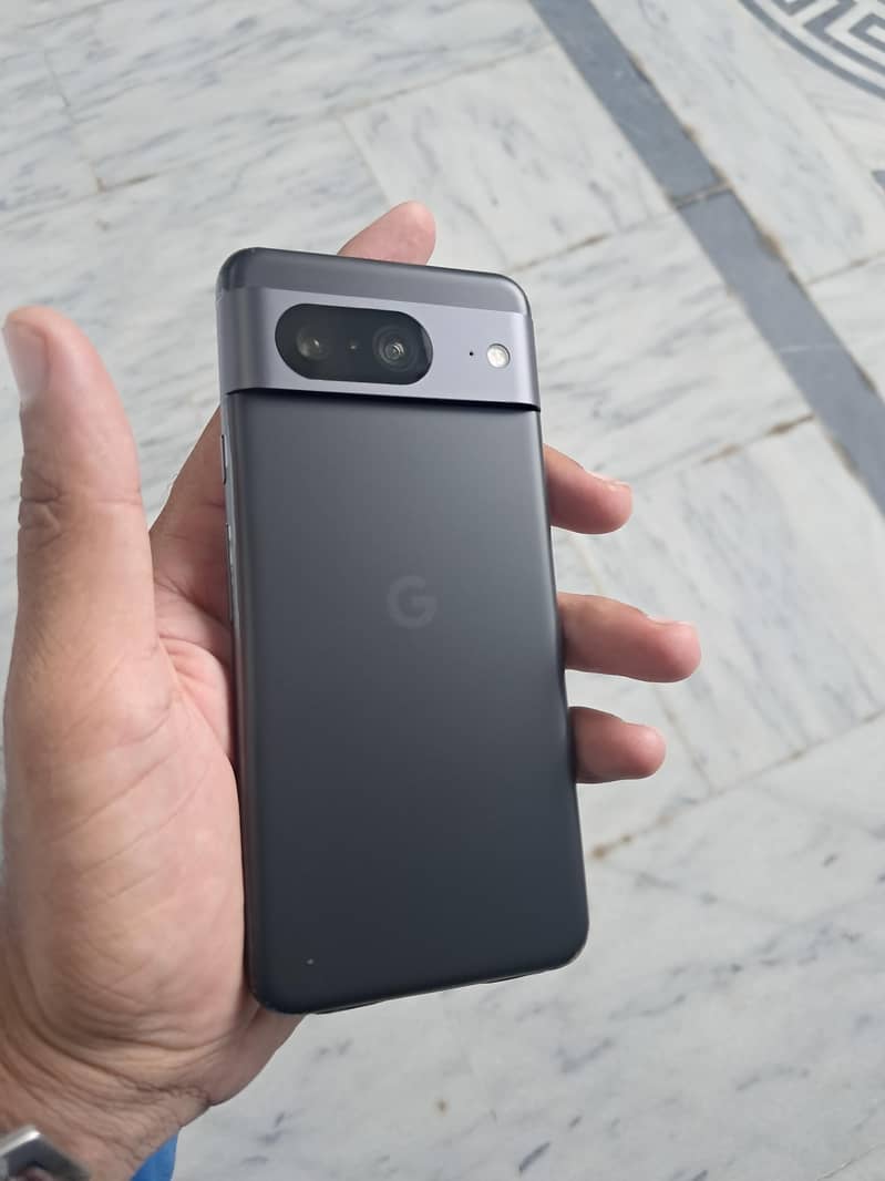 Google Pixel 8 6