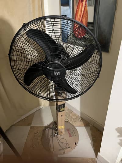 Pedestal Fan for sale