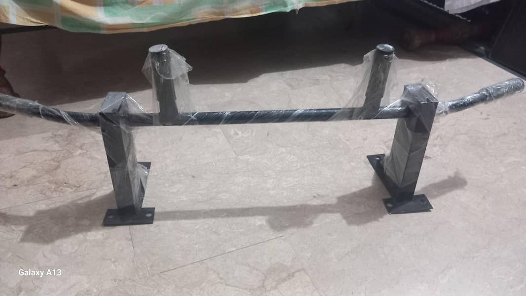 Pull up bar 0