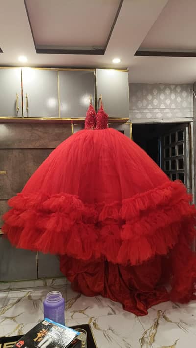 Red Barbie frok