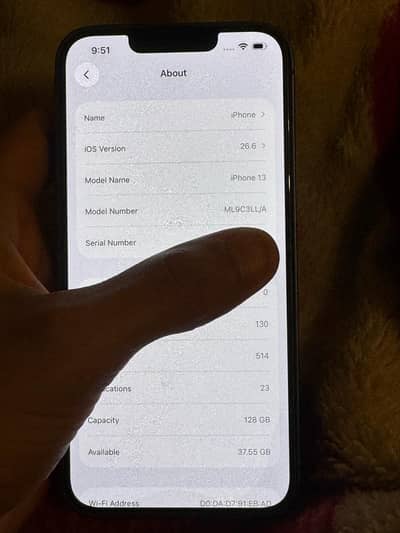 Apple iPhone 13