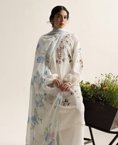 PRESENTING ZARASHAHJAN BRAND LUXURY BRAND EMBROIDERED HIT CODE.