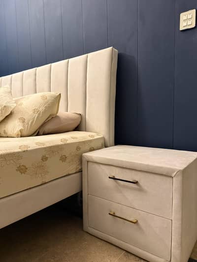 Bed with sidetables