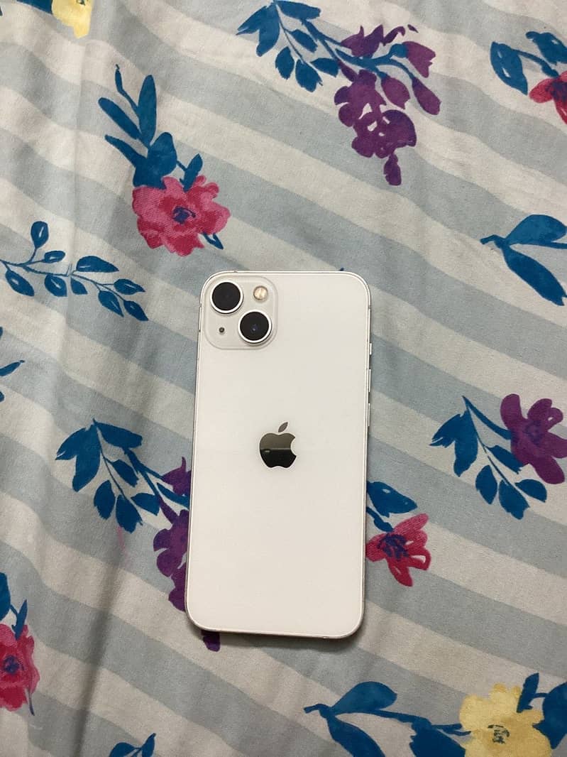 Apple iPhone 13 1