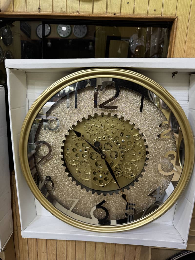 Wall clock 4