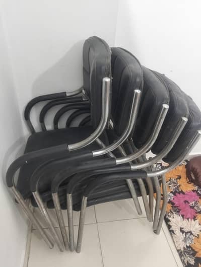 Neat n clean chairs for sale in Gulshan e Iqbal block 1