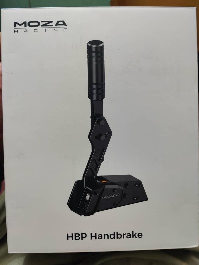 MOZA R5 Racing Simulator Setup 9