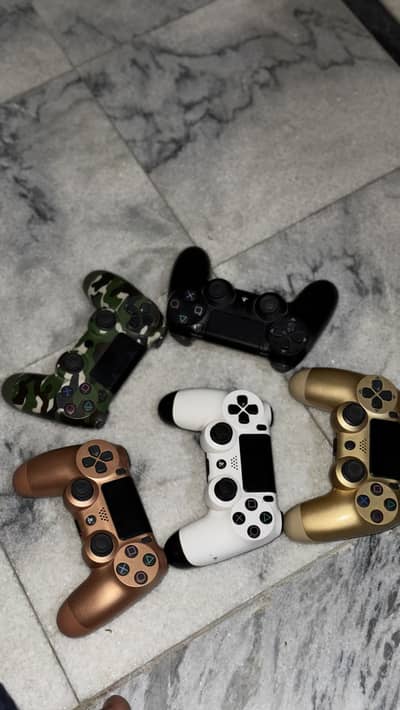 Play station 4 controllers