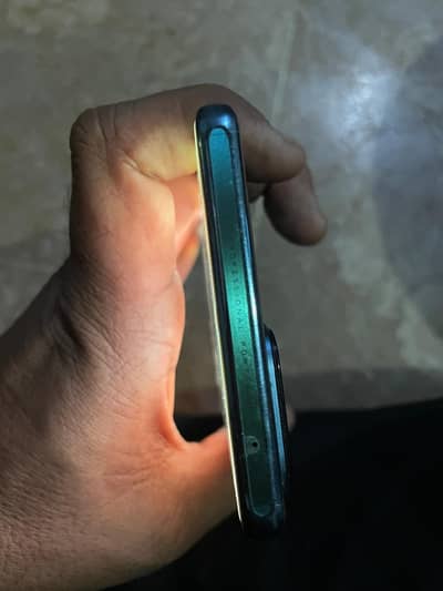 Vivo V30